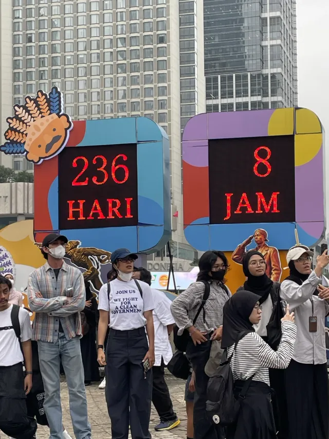 Warganet Klaim Berpapasan dengan Eva Celia dan Reza Rahadian di Aksi Bundaran HI, Sehari Sebelum Laut Bercerita Tayang